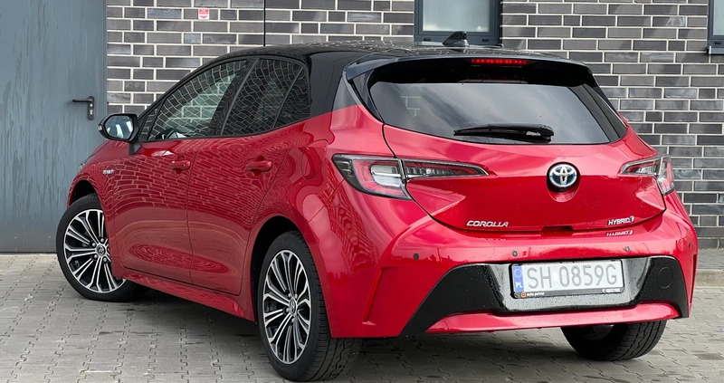 Toyota Corolla cena 84900 przebieg: 89000, rok produkcji 2019 z Szklarska Poręba małe 667